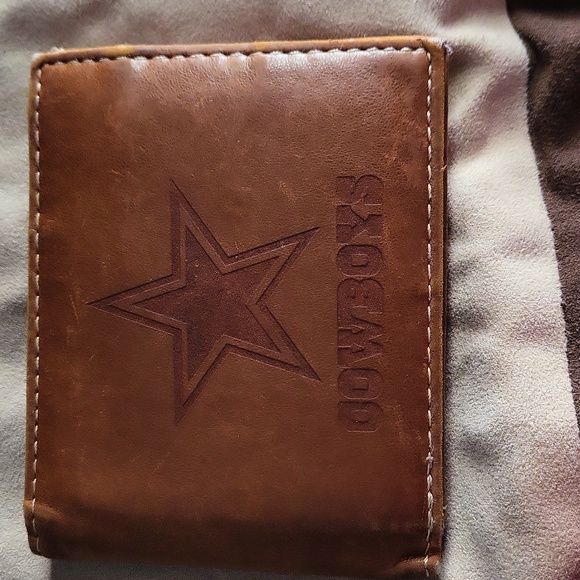 Wallet - Picture 1 of 3